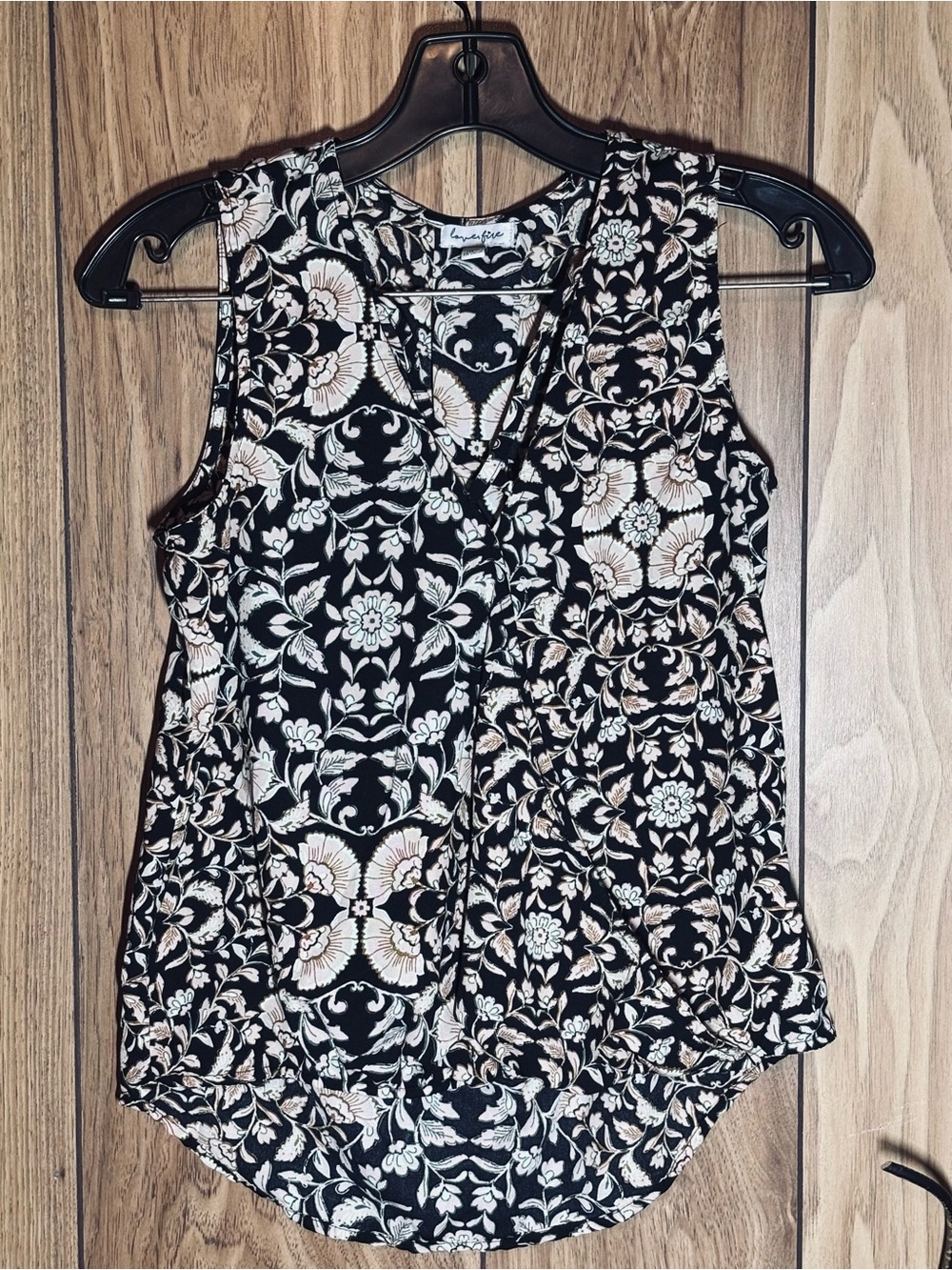 love, Fire Black and Cream Floral V-Neck Sleeveless Camisole